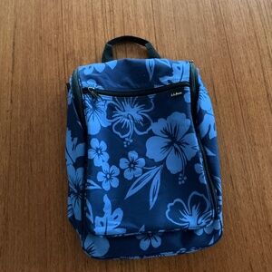 L.L. BEAN  Hanging Personal Organizer/ Travel / Toiletry Bag